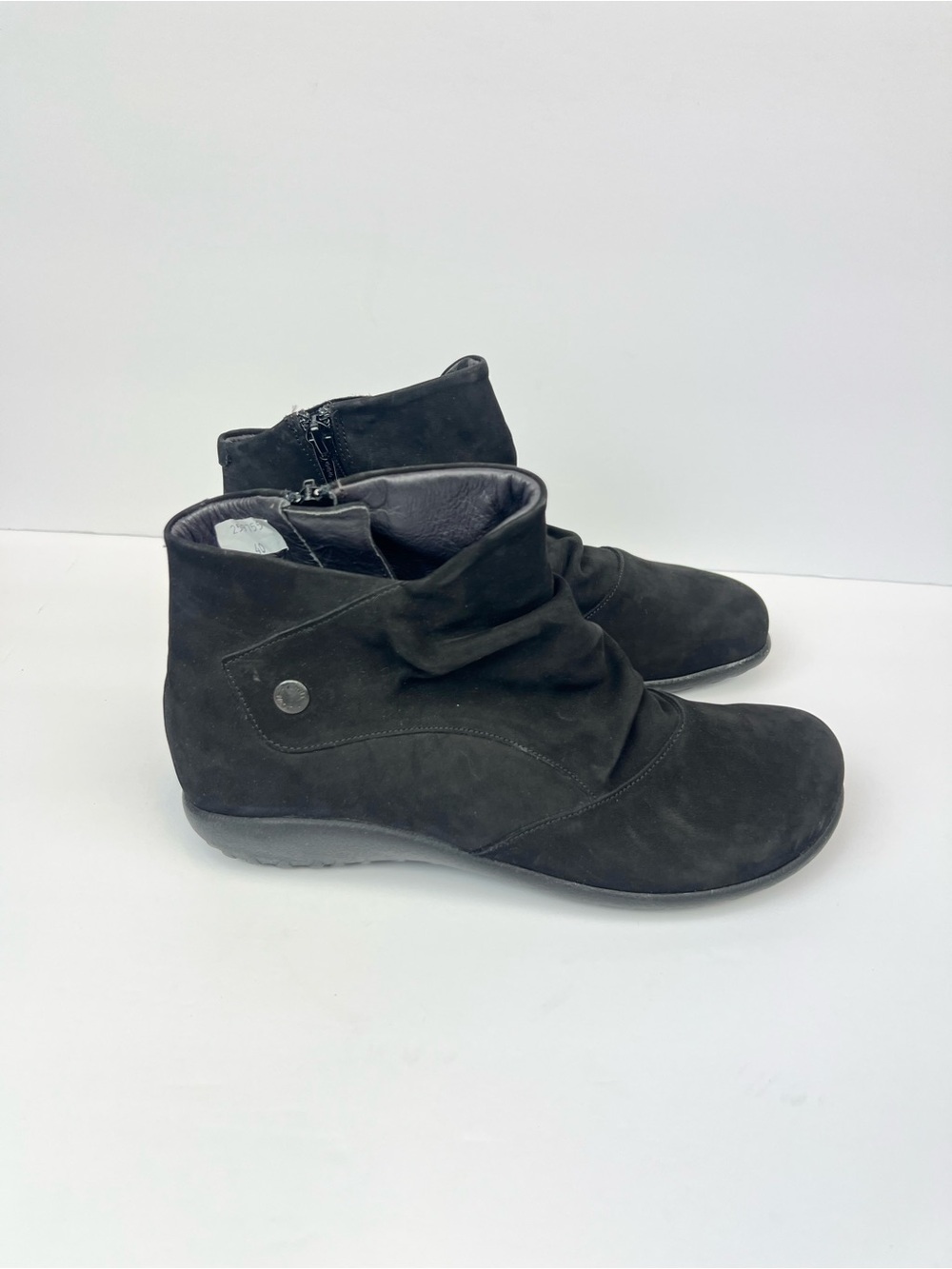 Naot Black Suede Ankle Booties with Side Zip Size US 9.5 Euro 40